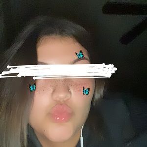 Meet your Posher, Alivia